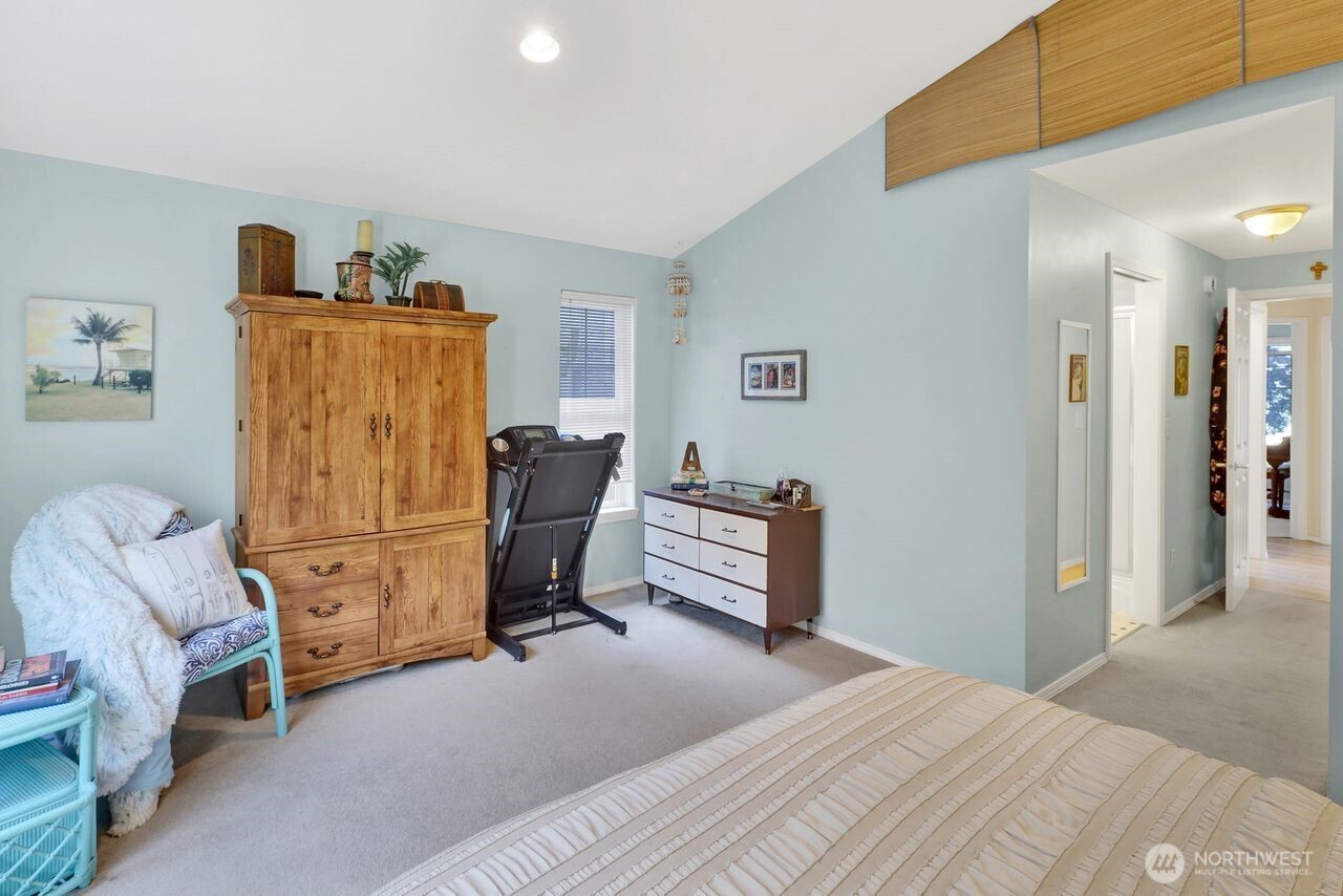 840 Nevada Street Bellingham, WA 98229 - Photo 27 of 38 a room with a bed and furniture