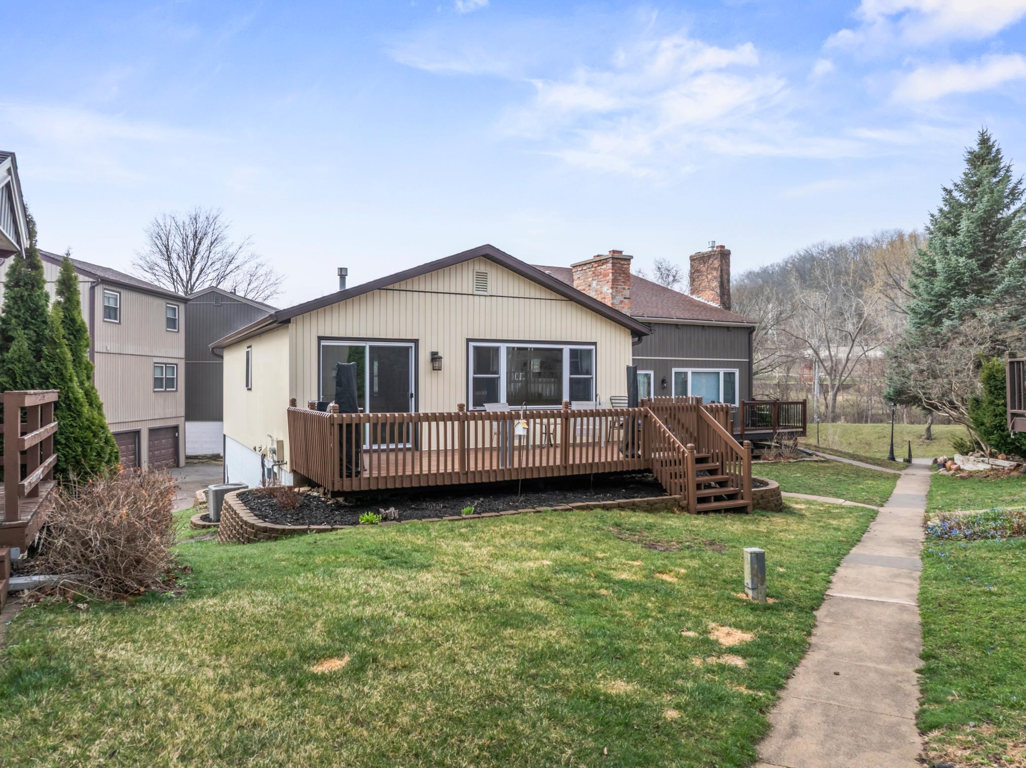 215 Elton Hills Drive Northwest, Unit 46 Rochester, MN 55901 - Photo 4 of 28