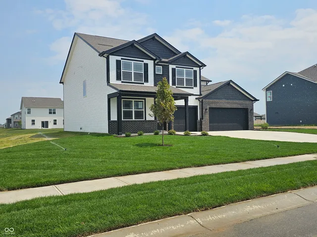 $485,000 | 2271 Oakmont Drive, Plainfield, IN 46168