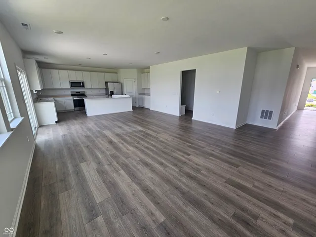 $485,000 | 2271 Oakmont Drive, Plainfield, IN 46168