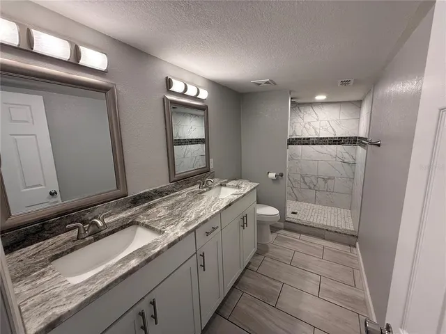 a view of a walk in closet