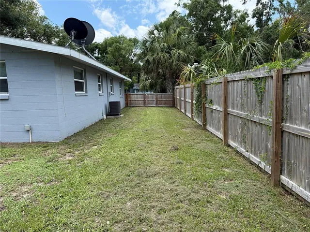 $1,925 | 5516 9th Street, Zephyrhills, FL 33542
