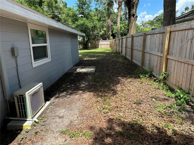 $1,925 | 5516 9th Street, Zephyrhills, FL 33542