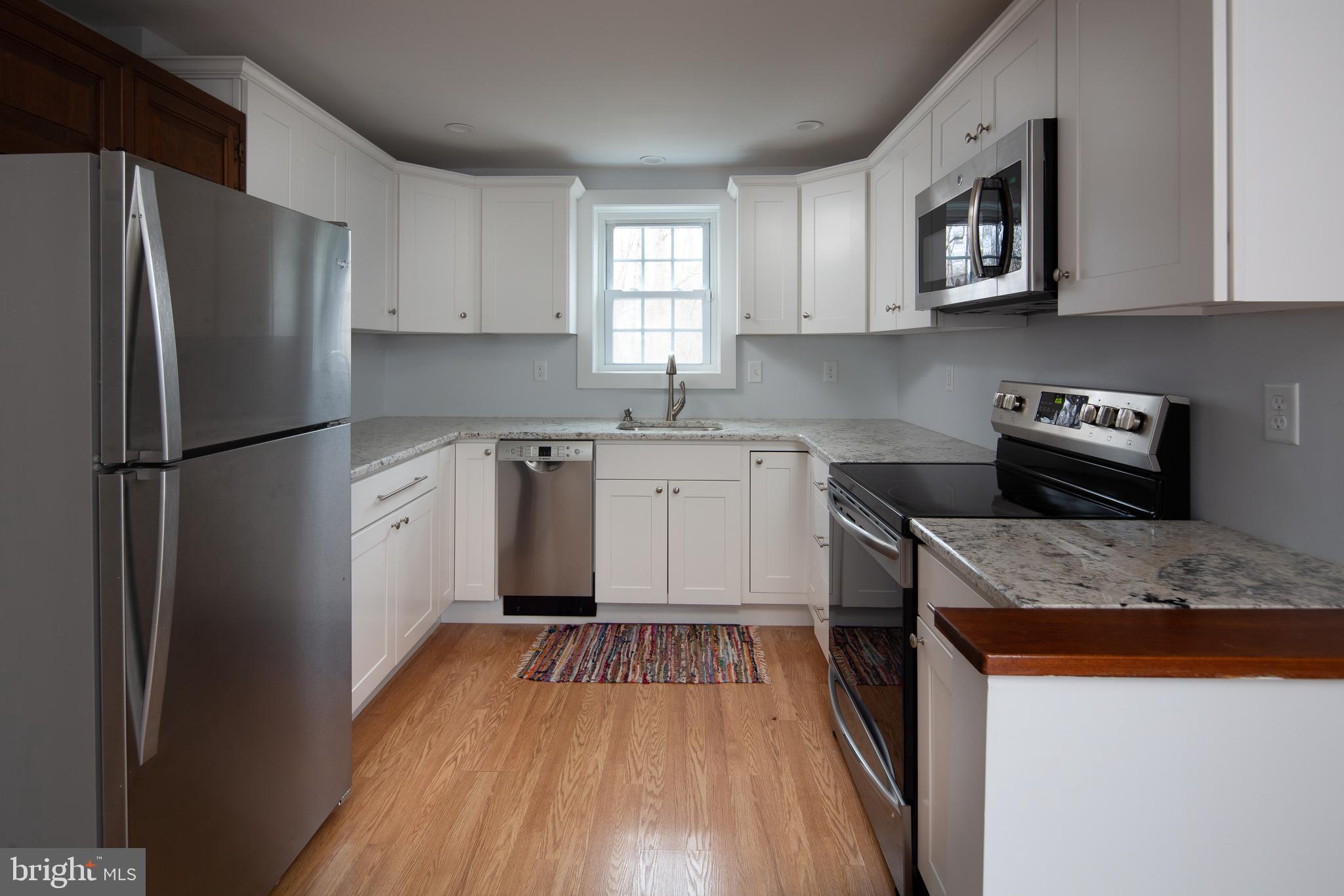 Cheery kitchen