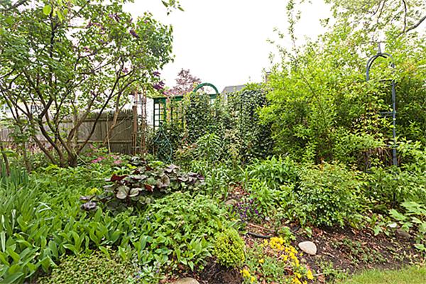 308 Payson Road Belmont, MA 02478 - Photo 4 of 23 Gallery Image 4