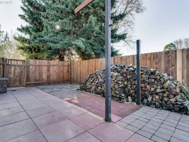a view of a wooden fence