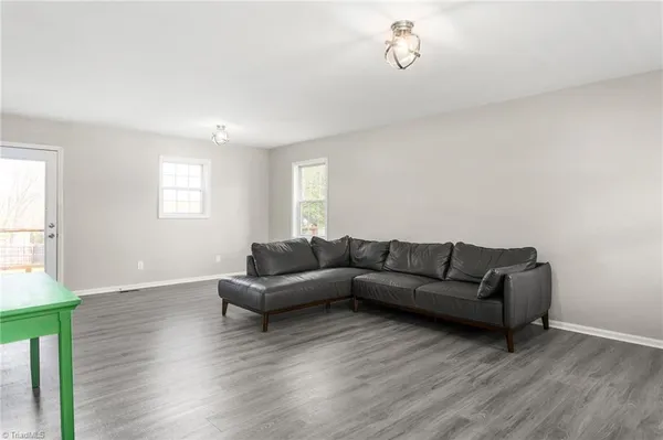 $289,000 | 405 East Oakwood Street, Mebane, NC 27302