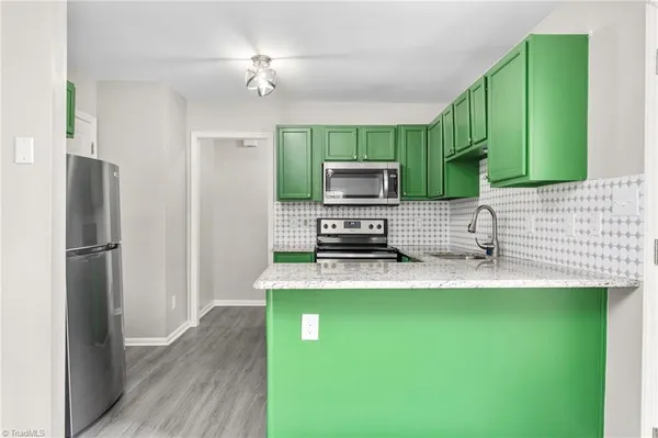 $289,000 | 405 East Oakwood Street, Mebane, NC 27302