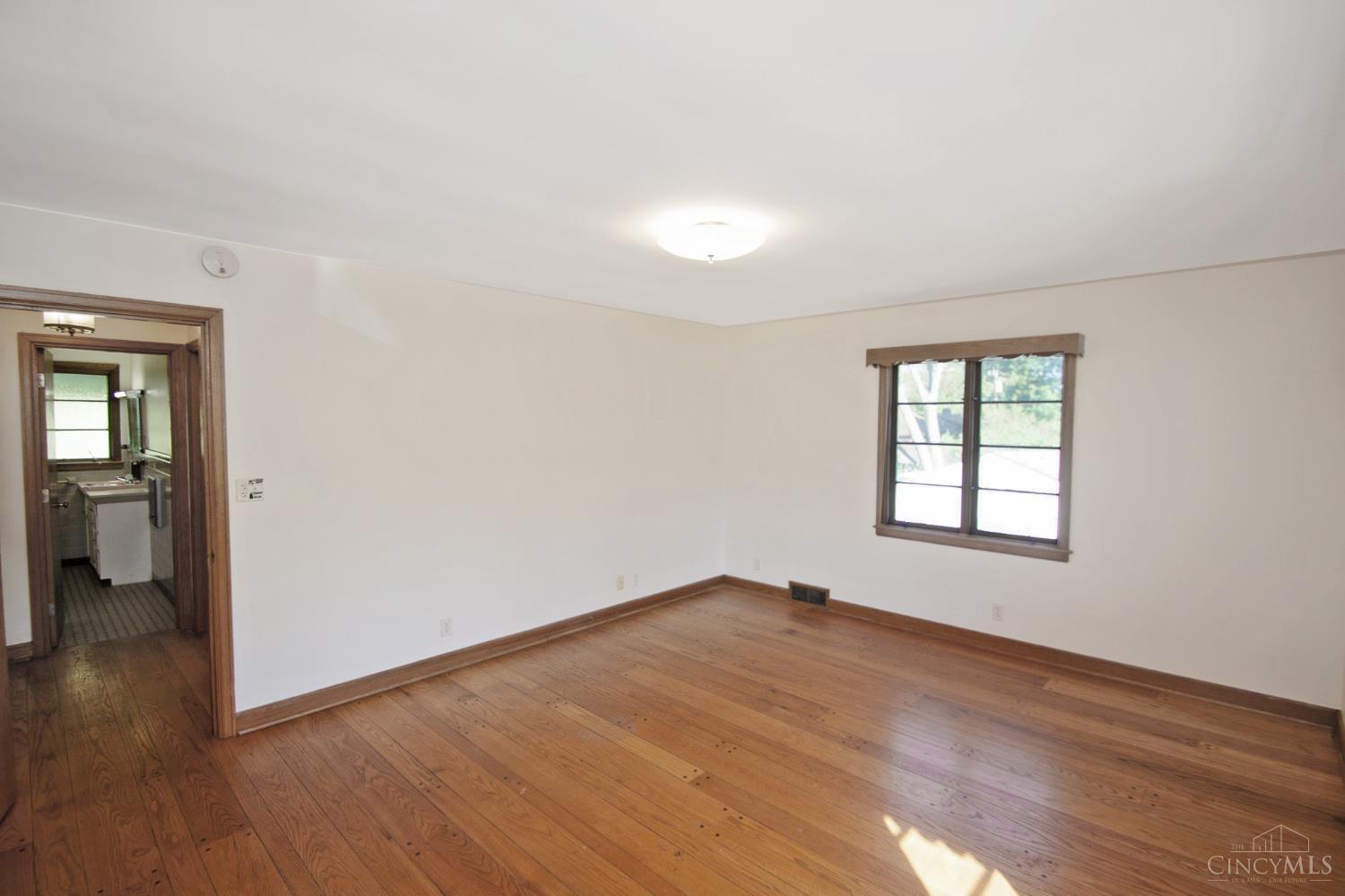 5791 Greenlawn Road Hamilton, OH 45011 - Photo 25 of 43
