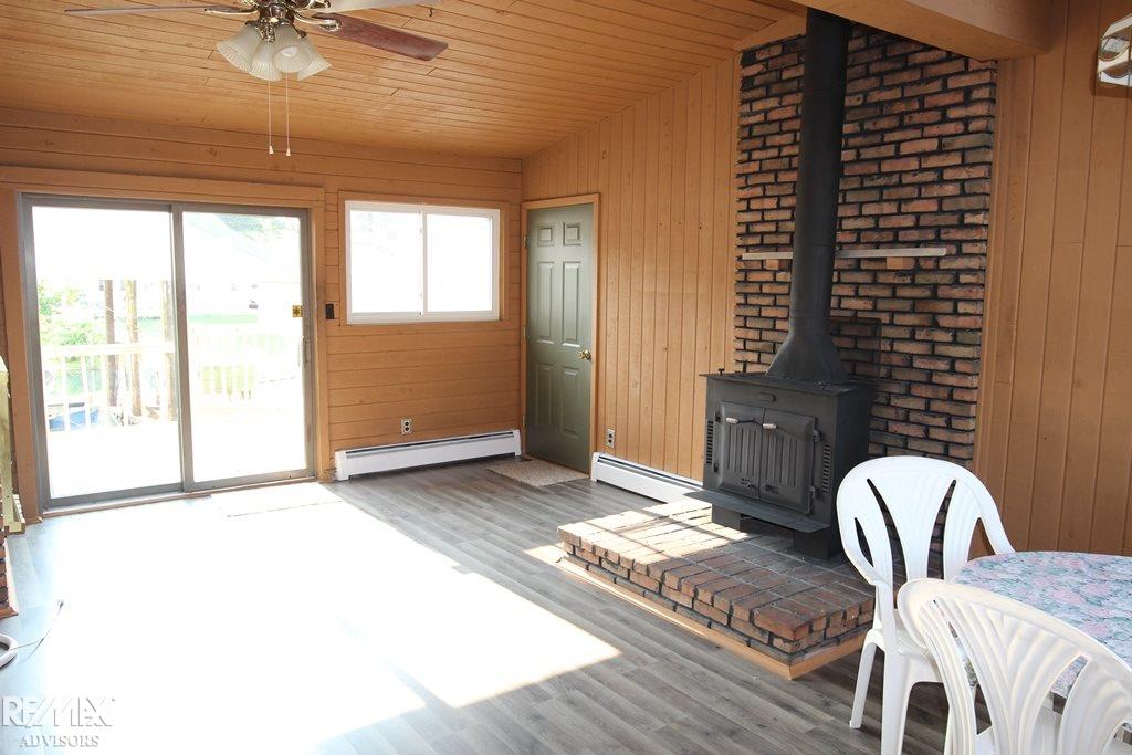 135 Kenyon Road Algonac, MI 48001 - Photo 12 of 22 50003055-11.JPG
