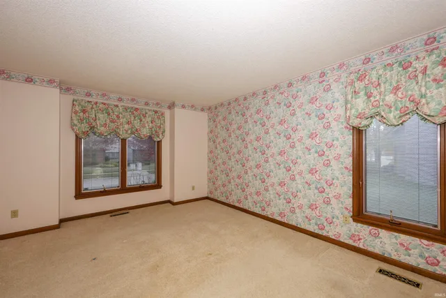 $310,000 | 5722 Port Royal, Fort Wayne, IN 46815