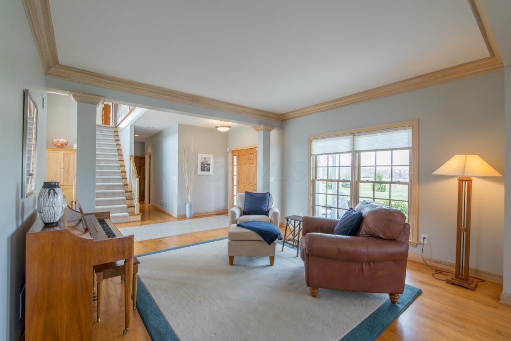 8719 Carter Road Hilliard, OH 43026 - Photo 5 of 66 Gallery Image 5