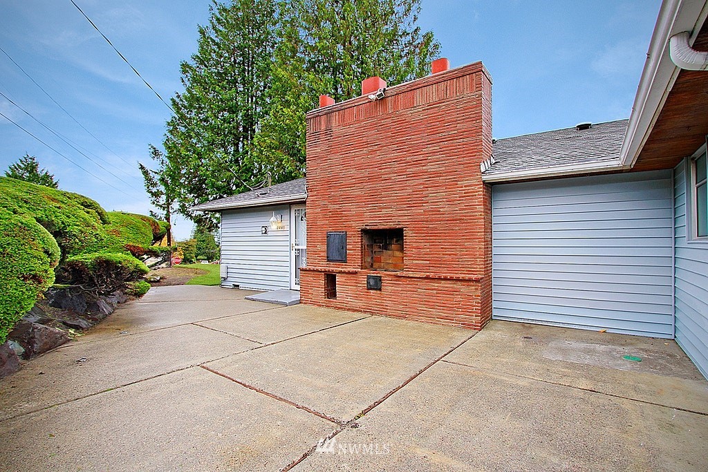 10445 Renton Avenue South Seattle, WA 98178 - Photo 14 of 15 Gallery Image 14