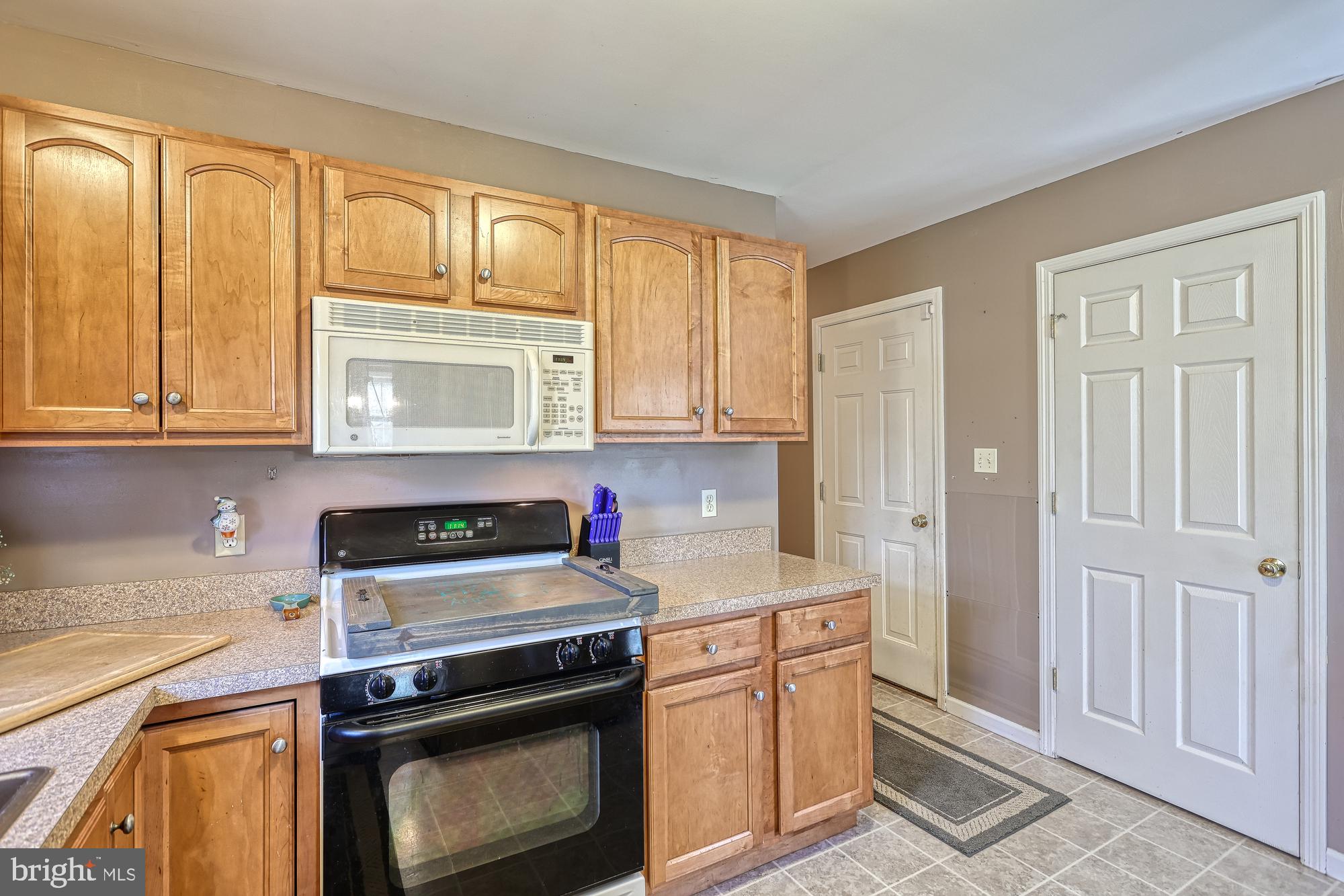 1797 Rocky Road Dover, PA 17315 - Photo 12 of 36 Gallery Image 12