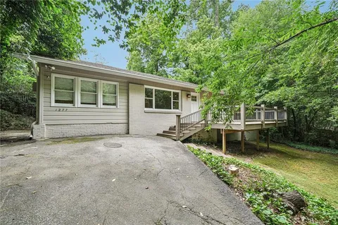 $500,000 | 1277 Dunwoody Lane Northeast, Brookhaven, GA 30319
