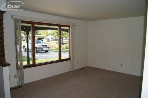 7059 Sharp Road Swartz Creek, MI 48473 - Photo 2 of 17 20186010-1.JPG