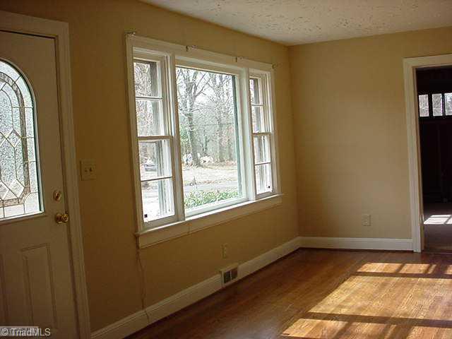 203 Styers Road Winston-Salem, NC 27105 - Photo 4 of 5 Living Room.