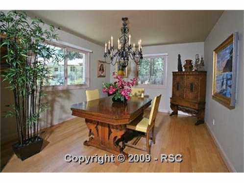 144 Cresta Road Colorado Springs, CO 80906 - Photo 4 of 16