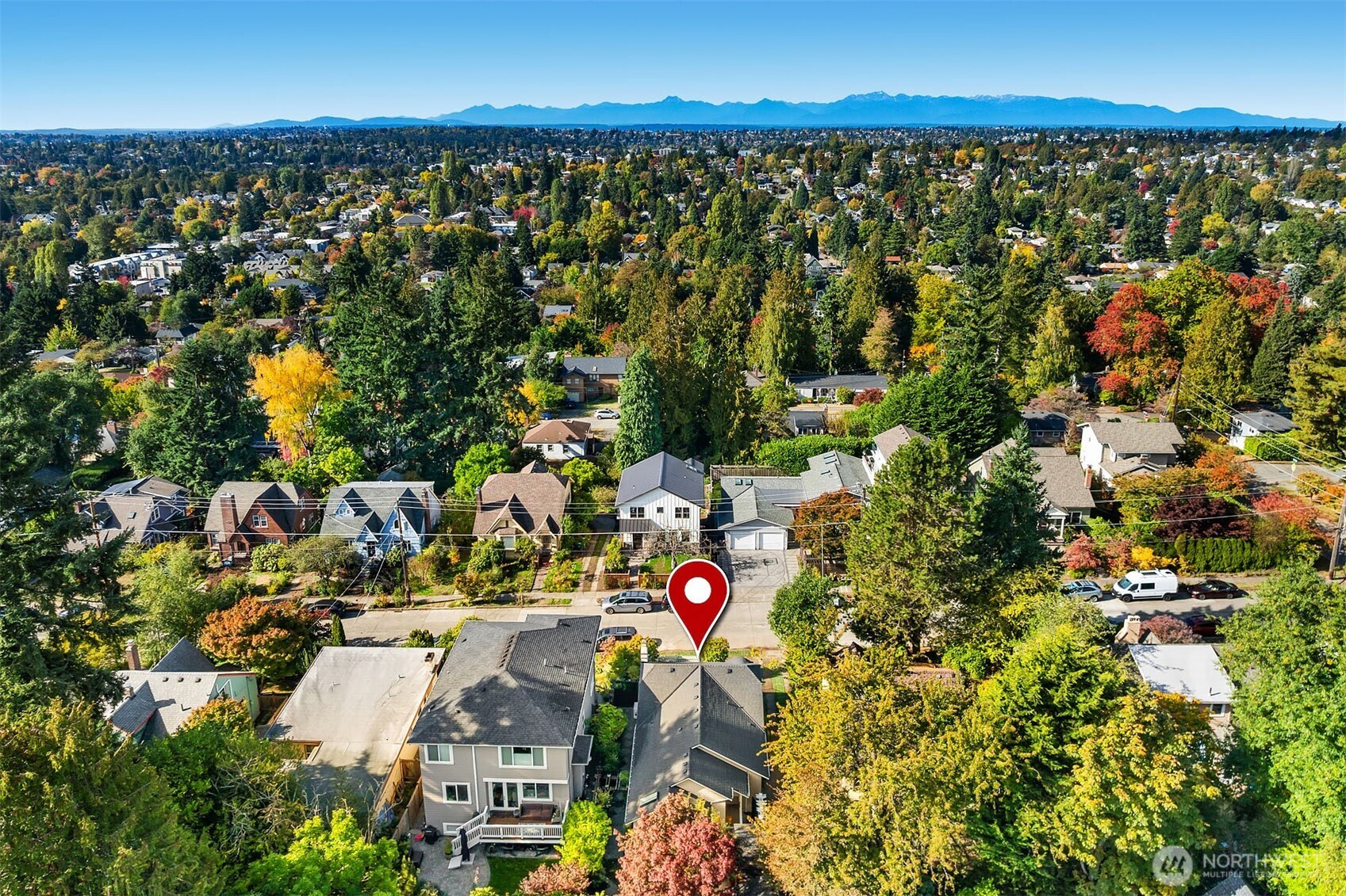 6838 30th Avenue Northeast Seattle, WA 98115 - Photo 30 of 34 an aerial view of residential building and outdoor space
