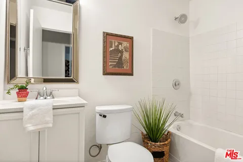 $1,099,000 | 4014 Baywood Street, Los Angeles, CA 90039