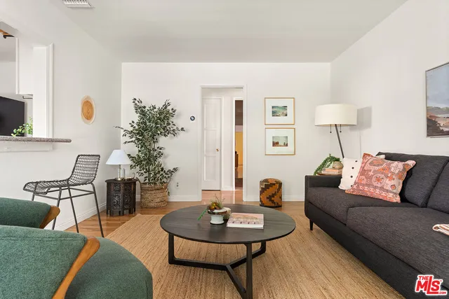 $1,099,000 | 4014 Baywood Street, Los Angeles, CA 90039