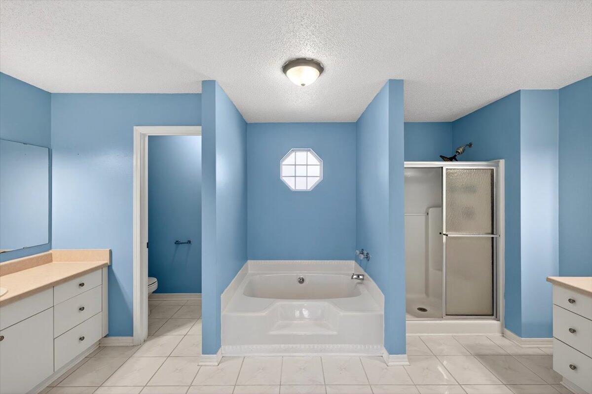 608 Northview Drive Crestview, FL 32536 - Photo 24 of 39 a bathroom with a sink a toilet and mirror