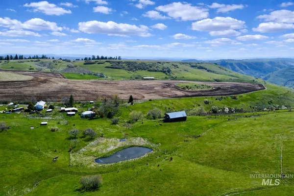 $1,150,000 | 1753 Drake Road, Nezperce, ID 83543