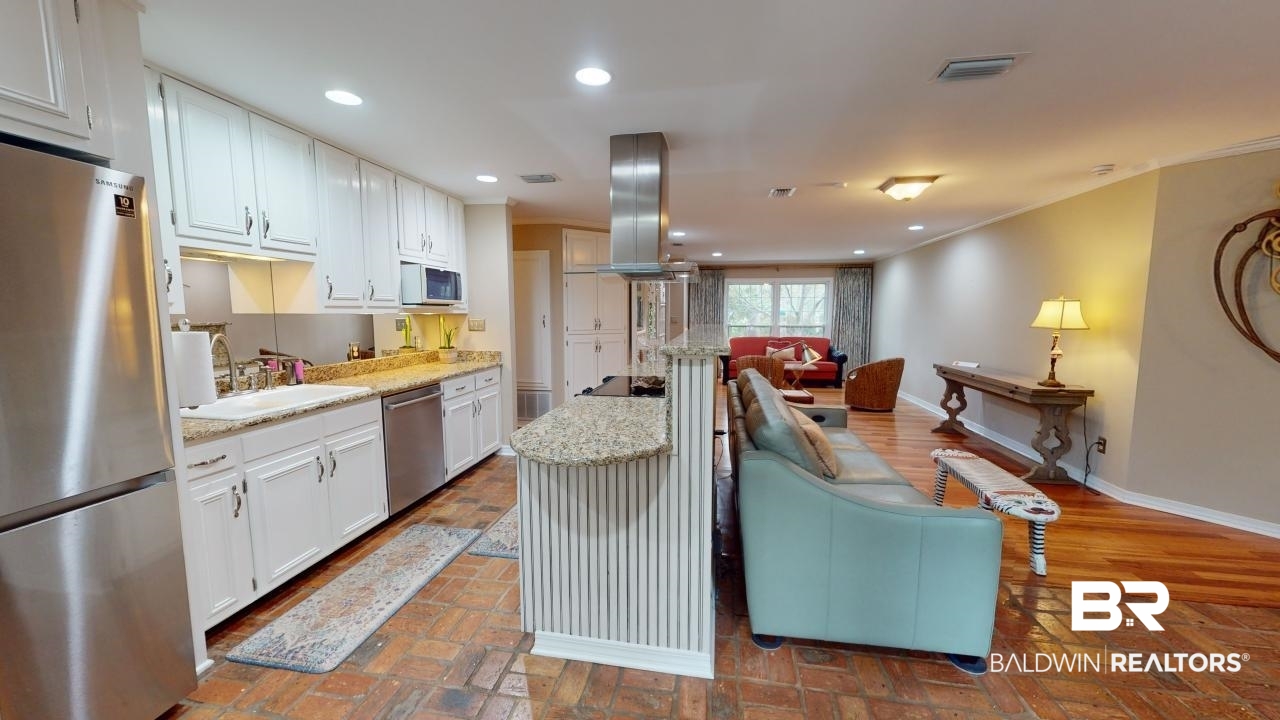303 Vanderbilt Drive Mobile, AL 36608 - Photo 5 of 28