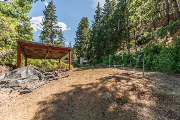 $250,000 | 2940 Dutch Creek Road, Junction City, CA 96048