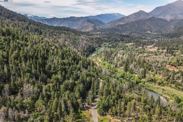 $250,000 | 2940 Dutch Creek Road, Junction City, CA 96048