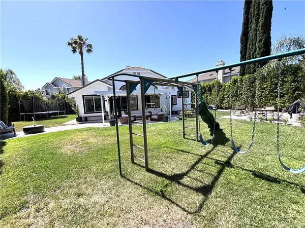 $5,000 | 23939 Hammond Court, Valencia, CA 91354