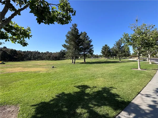 $5,000 | 23939 Hammond Court, Valencia, CA 91354
