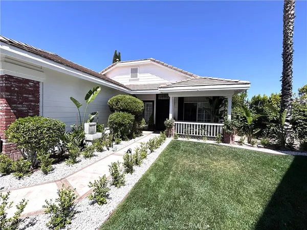 $5,000 | 23939 Hammond Court, Valencia, CA 91354