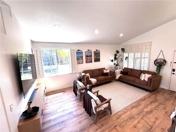 $5,000 | 23939 Hammond Court, Valencia, CA 91354