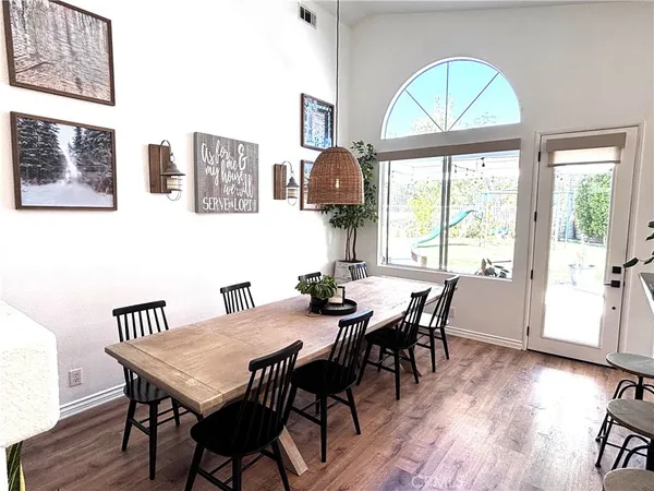 $5,000 | 23939 Hammond Court, Valencia, CA 91354