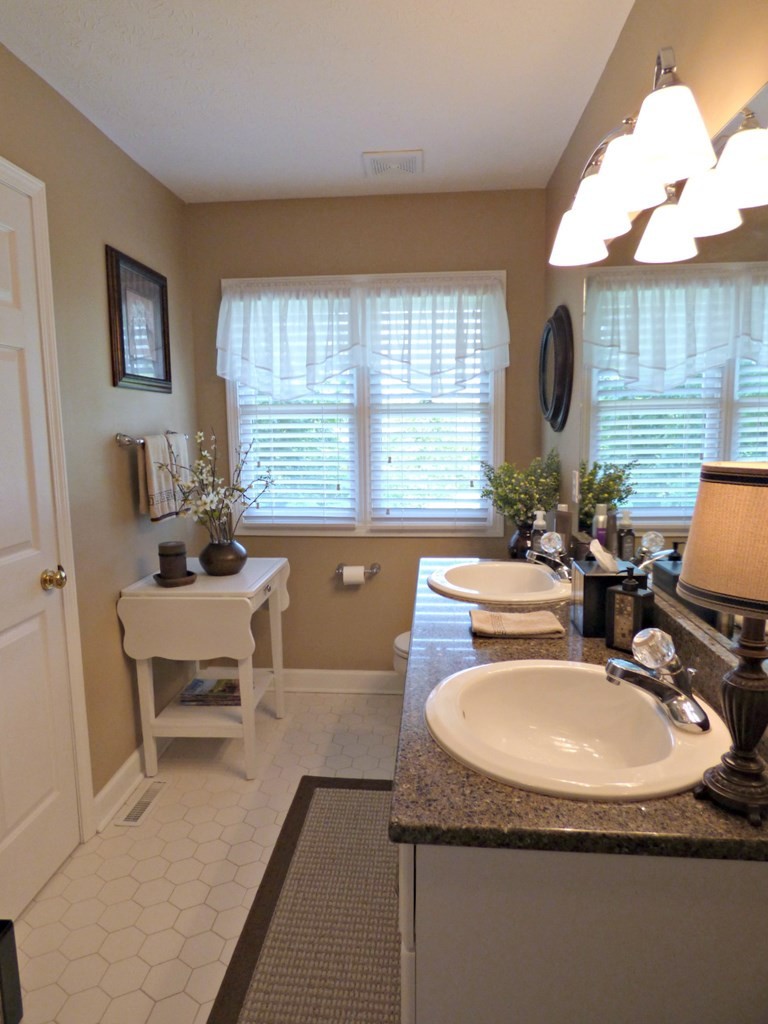 1109 Country Club Road Dandridge, TN 37725 - Photo 11 of 38 Gallery Image 11
