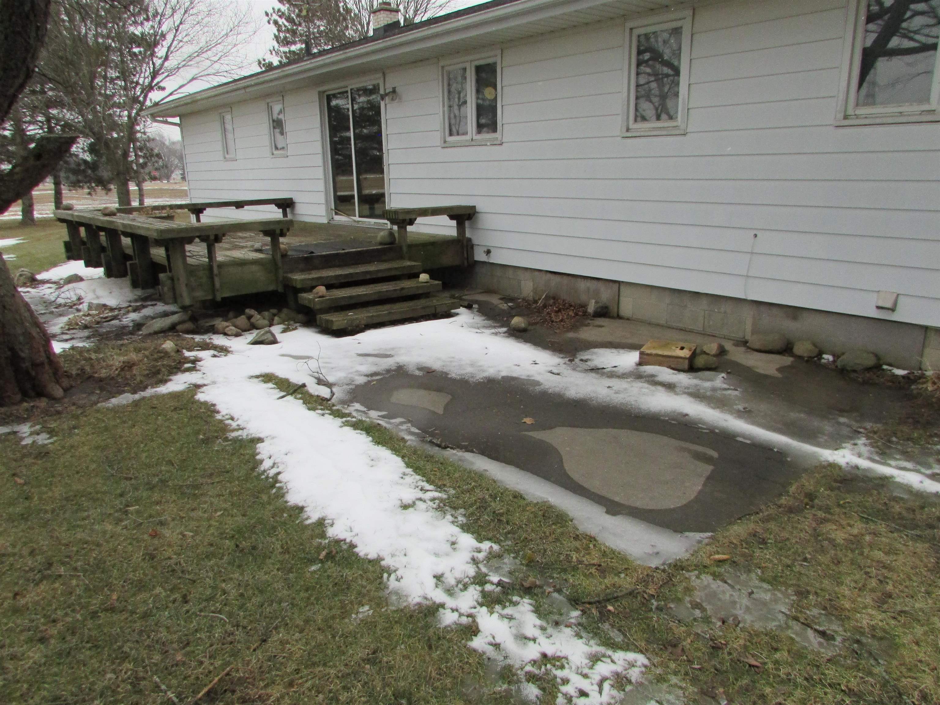 427 Delta Road Freeland, MI 48623 - Photo 69 of 74 1897330-68.JPG
