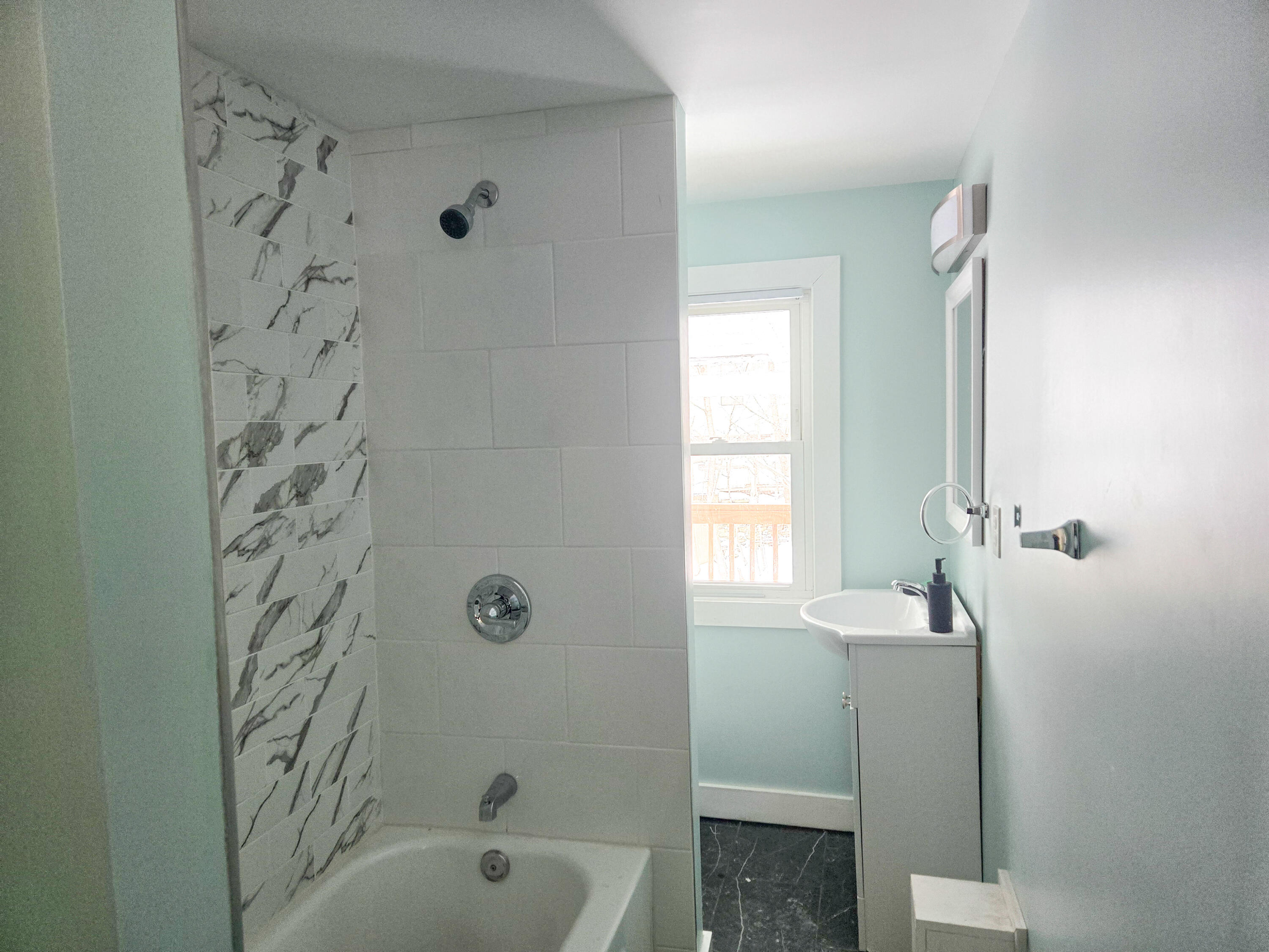 86 4th Street Auburn, ME 04210 - Photo 23 of 30 Bathroom Unit 1