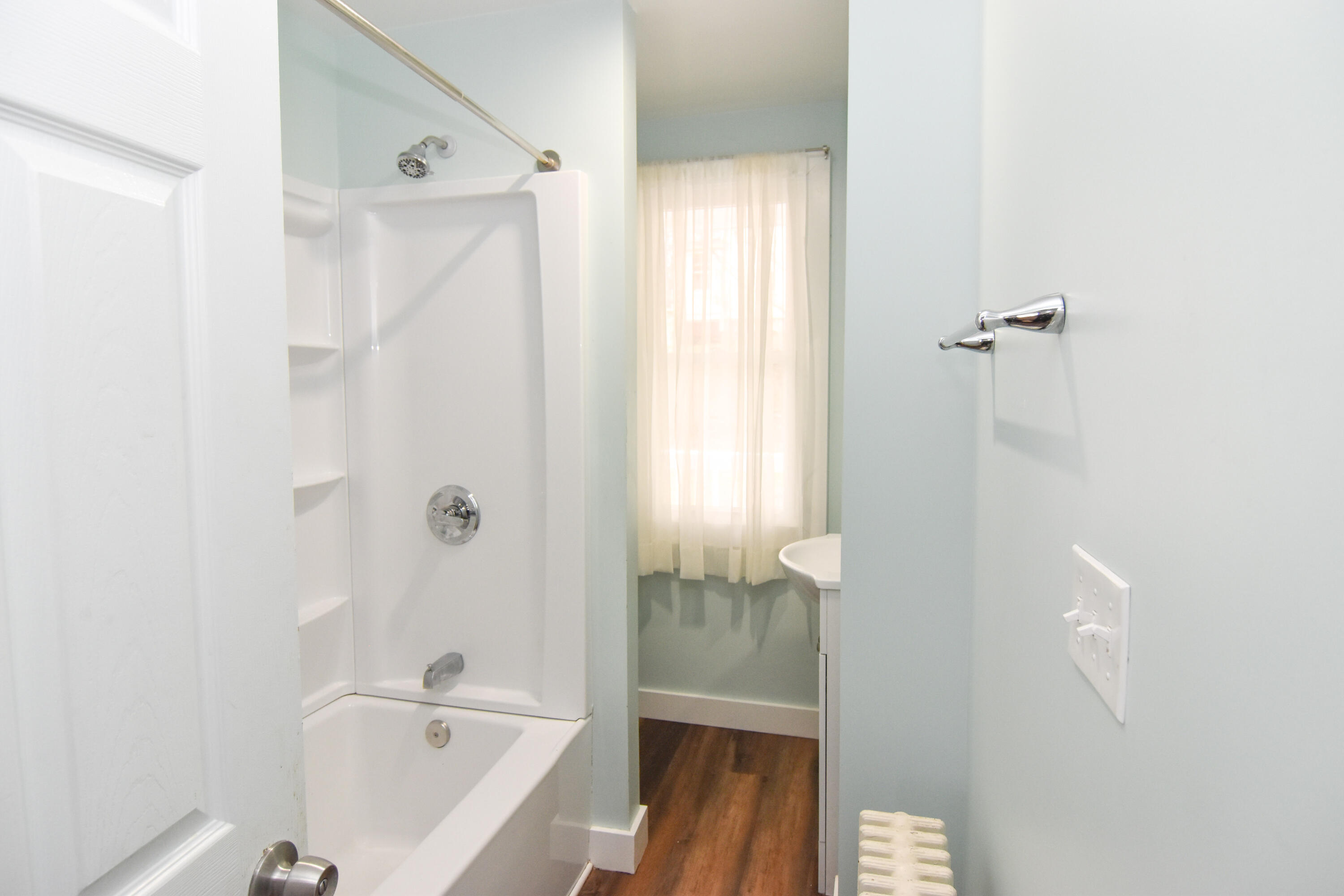 86 4th Street Auburn, ME 04210 - Photo 9 of 30 Unit 2 Bath