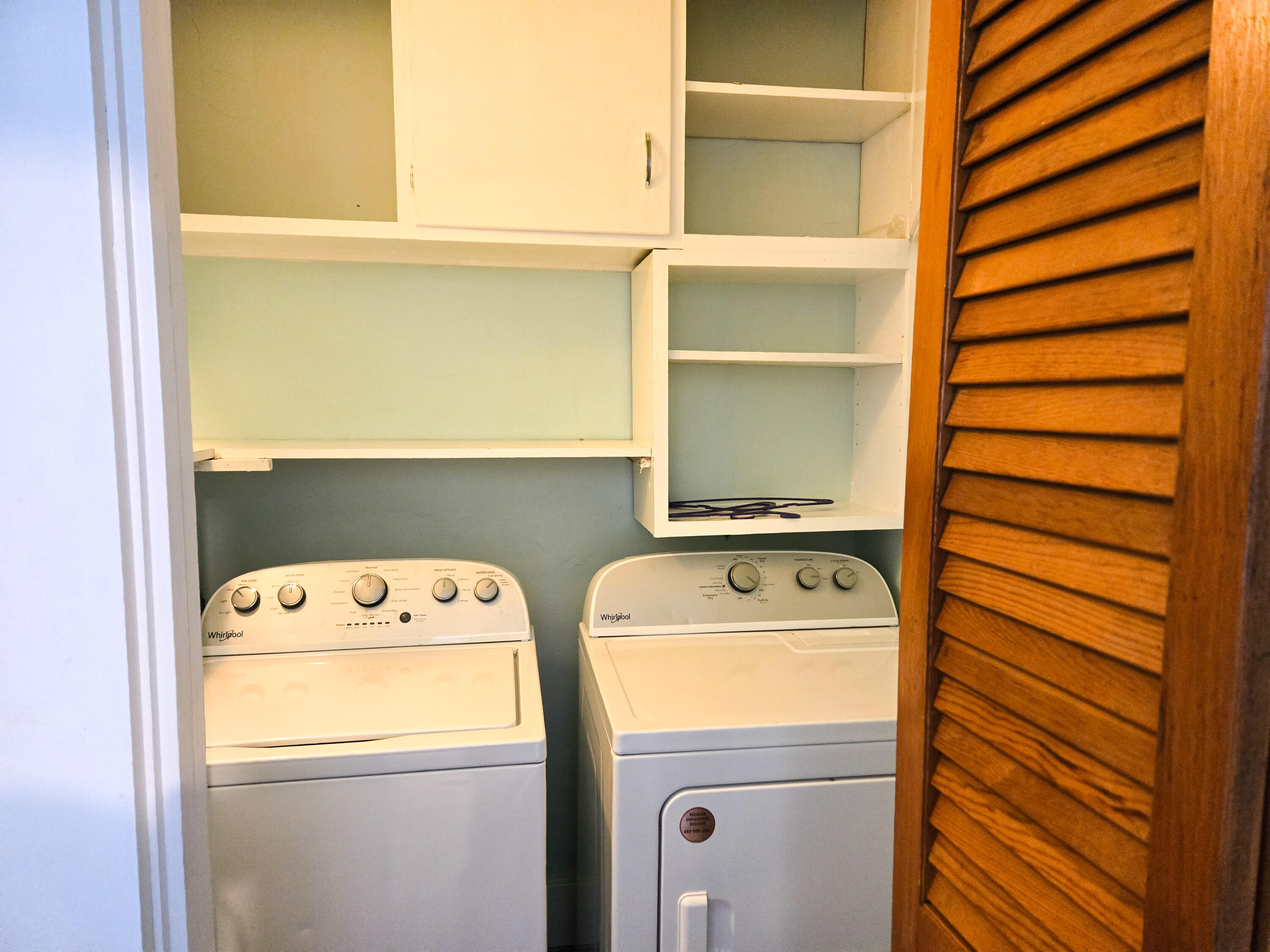 86 4th Street Auburn, ME 04210 - Photo 10 of 30 Unit 2 Laundry