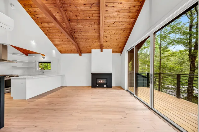 $975,000 | 2878 German Flats Road, Warren, VT 05674