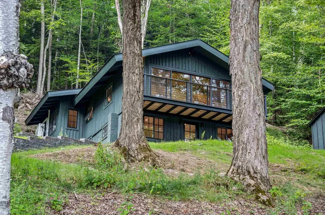 $999,000 | 2878 German Flats Road, Warren, VT 05674