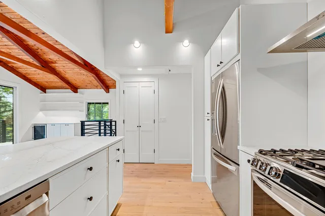 $975,000 | 2878 German Flats Road, Warren, VT 05674