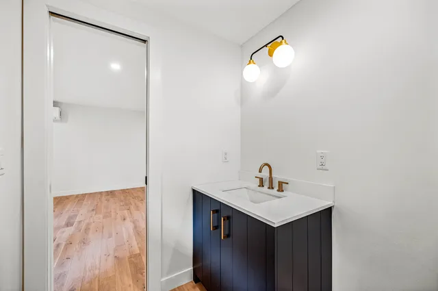 $999,000 | 2878 German Flats Road, Warren, VT 05674