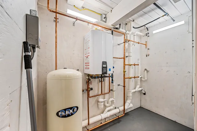 $975,000 | 2878 German Flats Road, Warren, VT 05674