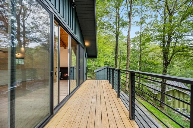 $999,000 | 2878 German Flats Road, Warren, VT 05674