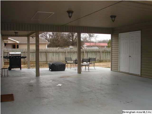 178 Silverstone Lane Alabaster, AL 35007 - Photo 18 of 30