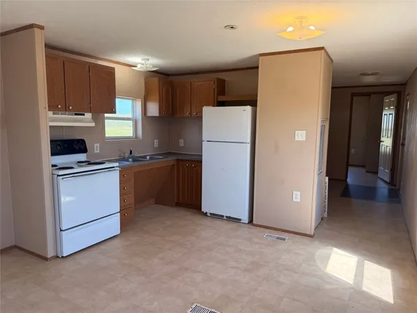 $1,200 | 7942 Avenue C, Unit B, Santa Fe, TX 77510