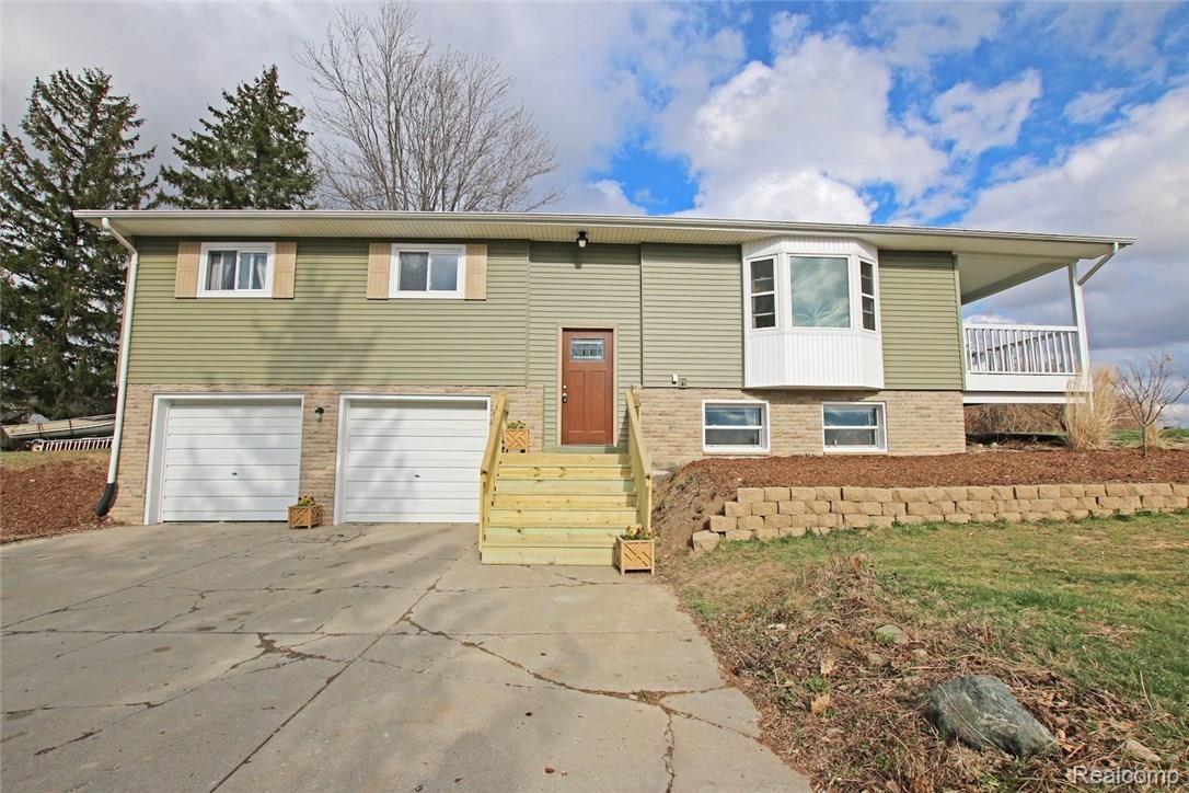 9488 Hegel Road Goodrich, MI 48438 - Photo 1 of 42 1) Front.jpg