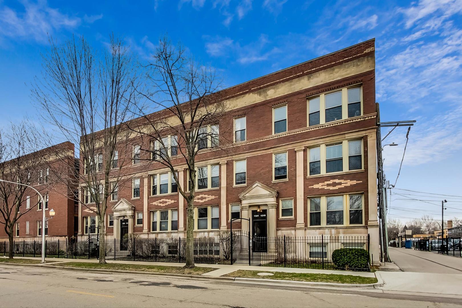 1325 East Marquette Road, Unit 1 Chicago, IL 60637 - Photo 2 of 42